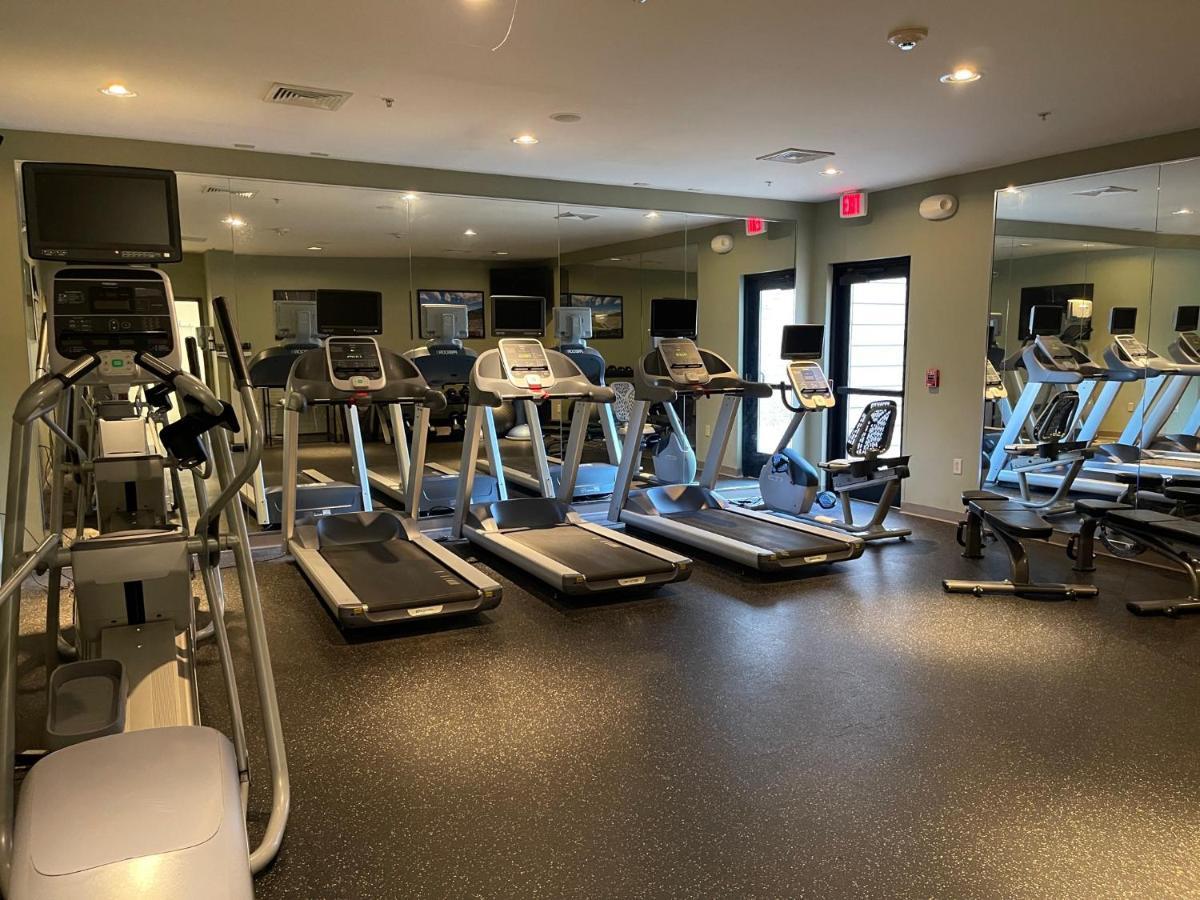 Staybridge Suites Milwaukee West-Oconomowoc By Ihg Dış mekan fotoğraf