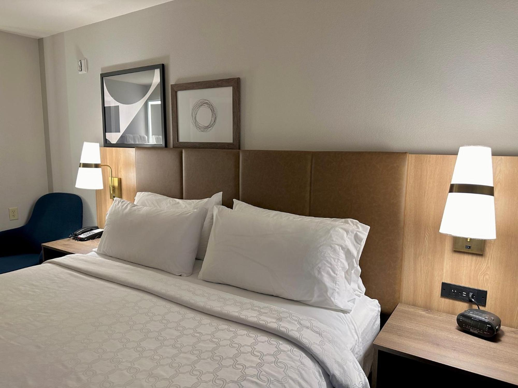Staybridge Suites Milwaukee West-Oconomowoc By Ihg Dış mekan fotoğraf