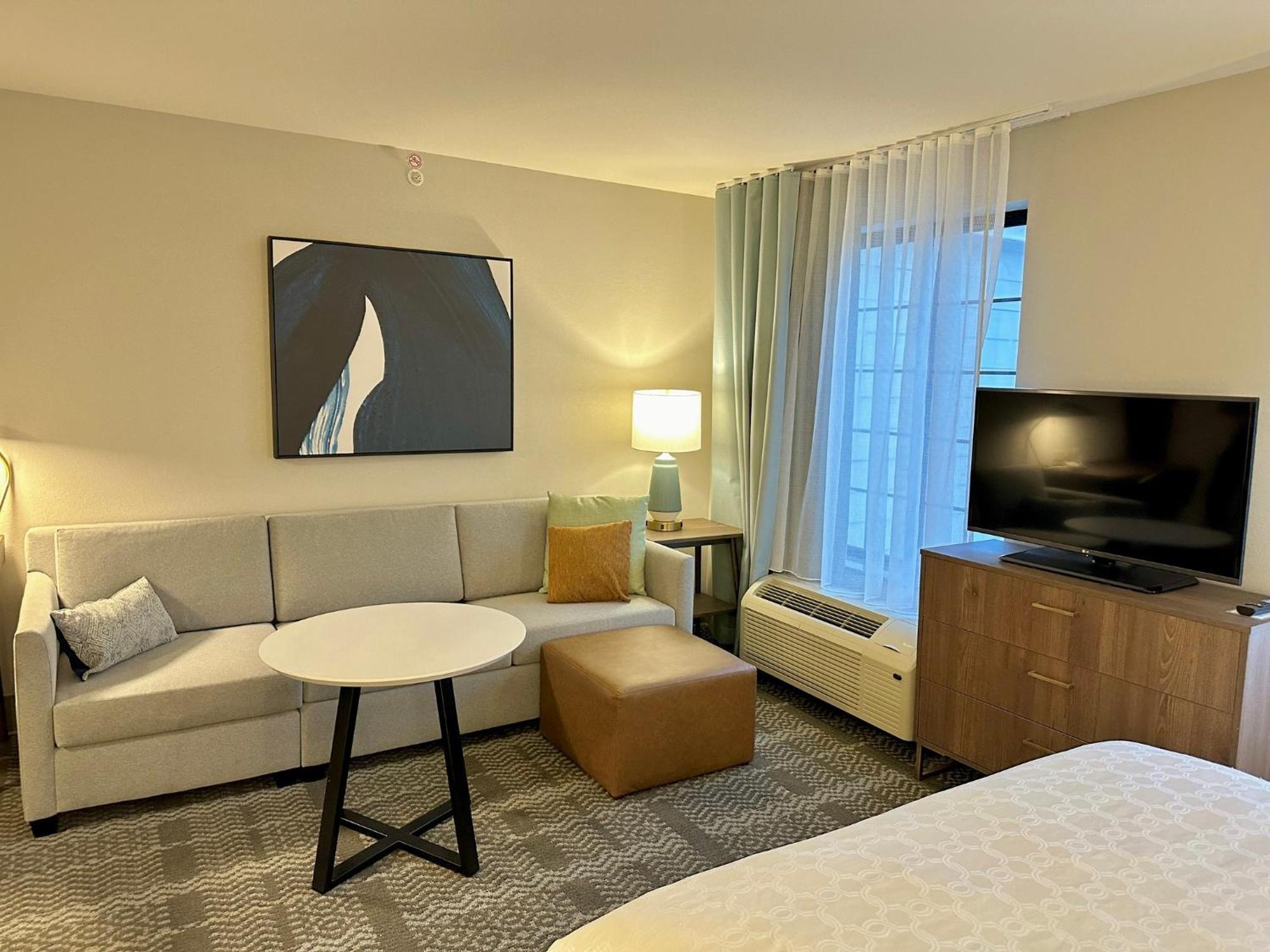 Staybridge Suites Milwaukee West-Oconomowoc By Ihg Dış mekan fotoğraf